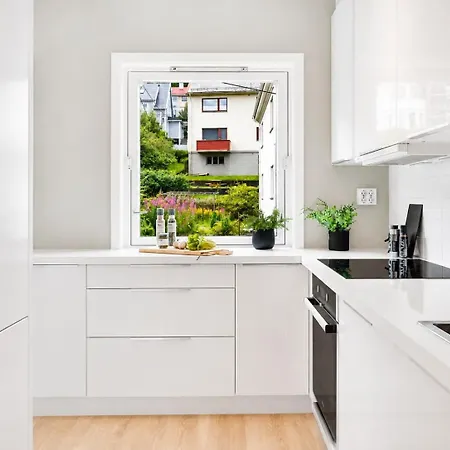 Hg48 - 2br Kronstad With Balcony Appartement